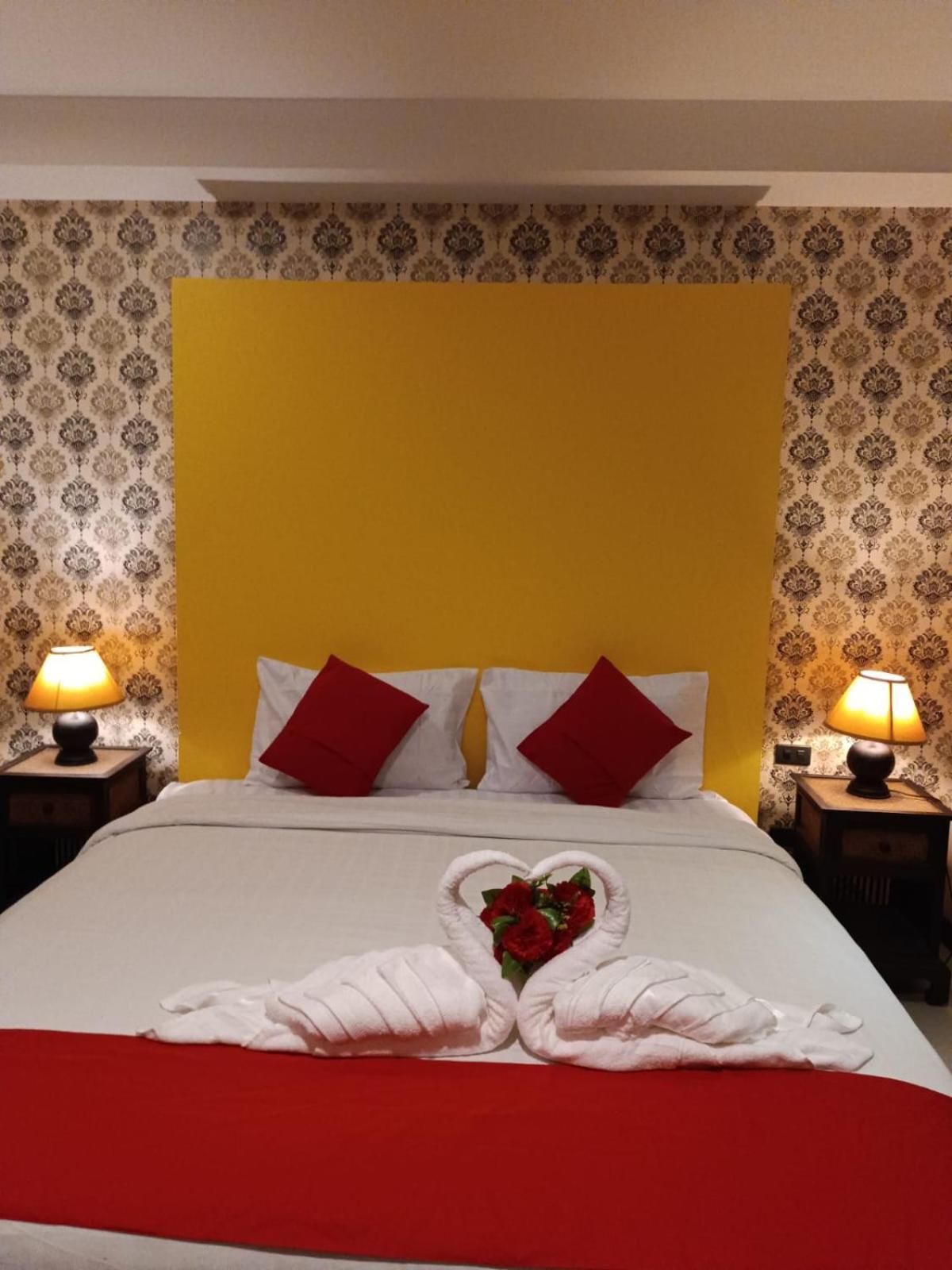 פאטאיה Aura Inn Rooms מראה חיצוני תמונה