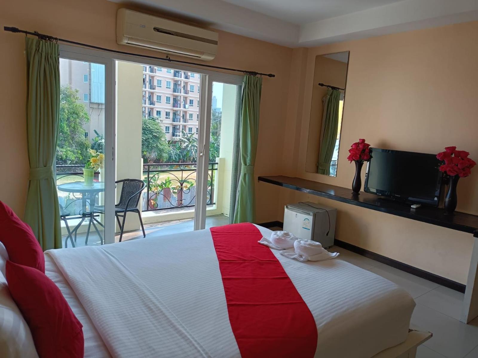 פאטאיה Aura Inn Rooms מראה חיצוני תמונה