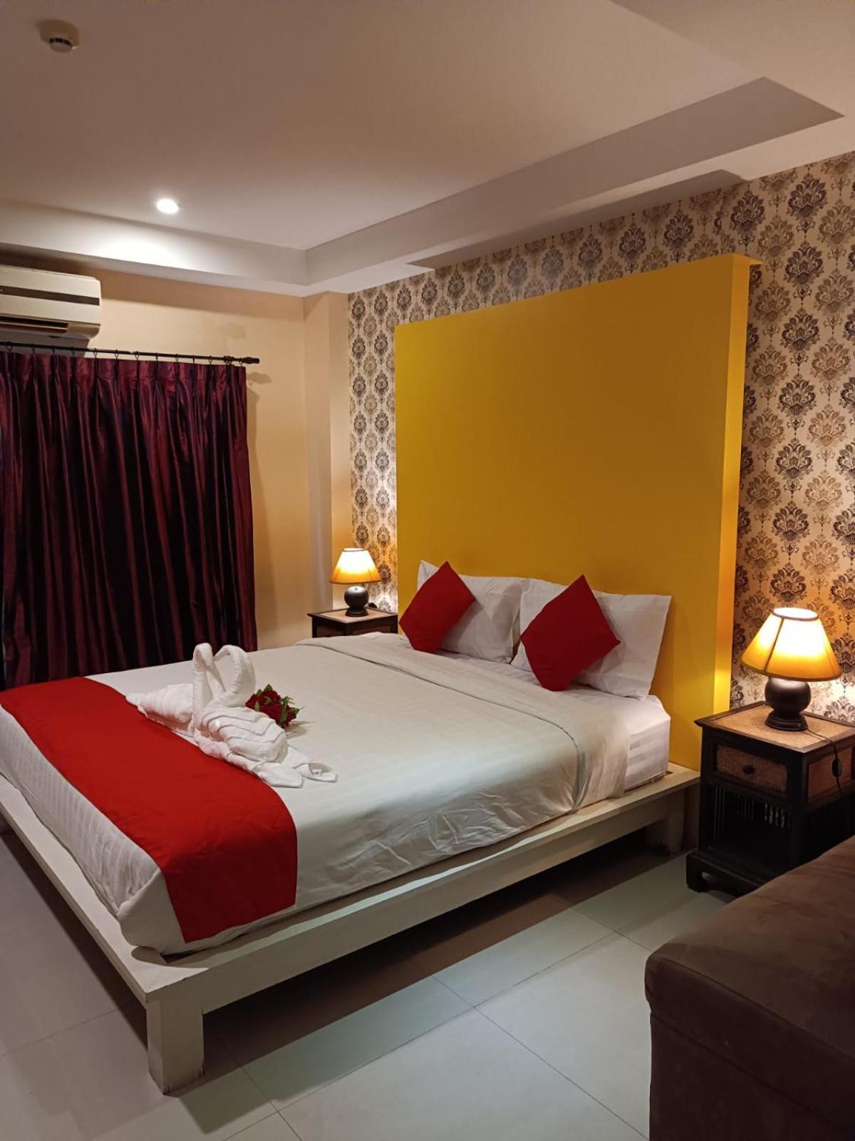 פאטאיה Aura Inn Rooms מראה חיצוני תמונה