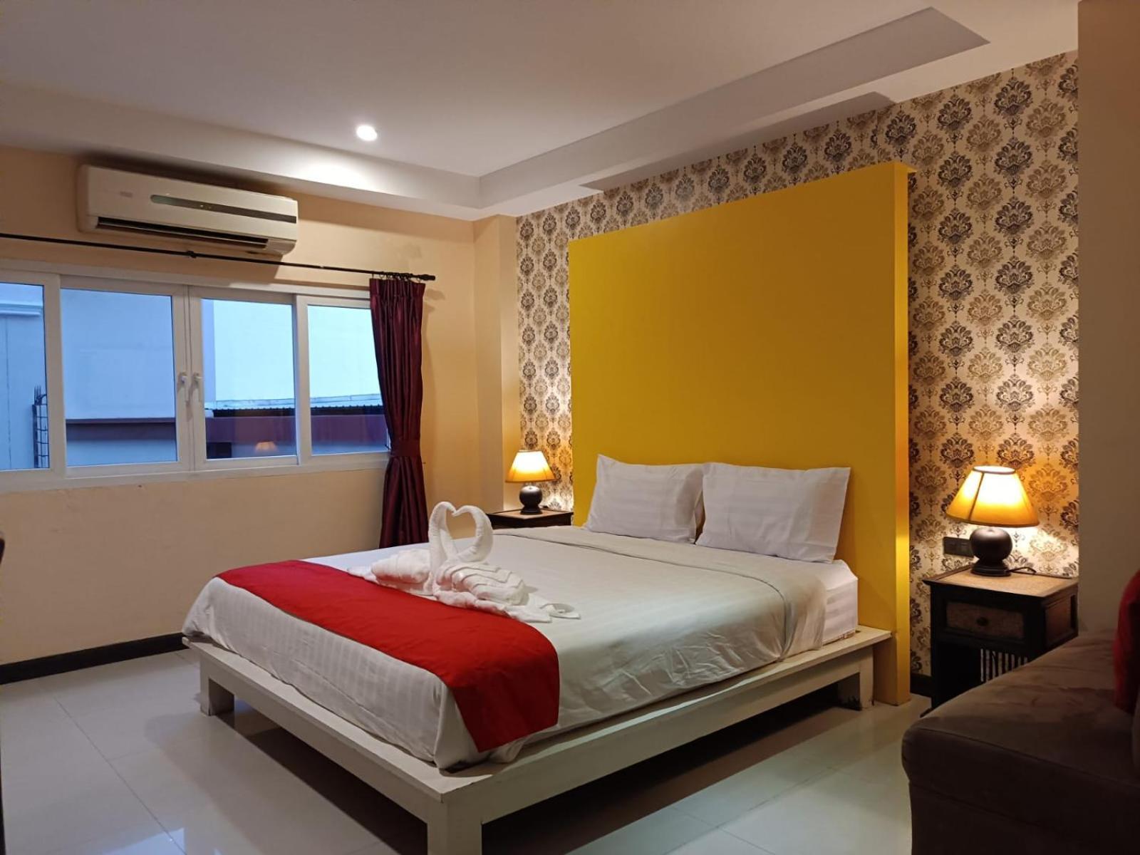 פאטאיה Aura Inn Rooms מראה חיצוני תמונה