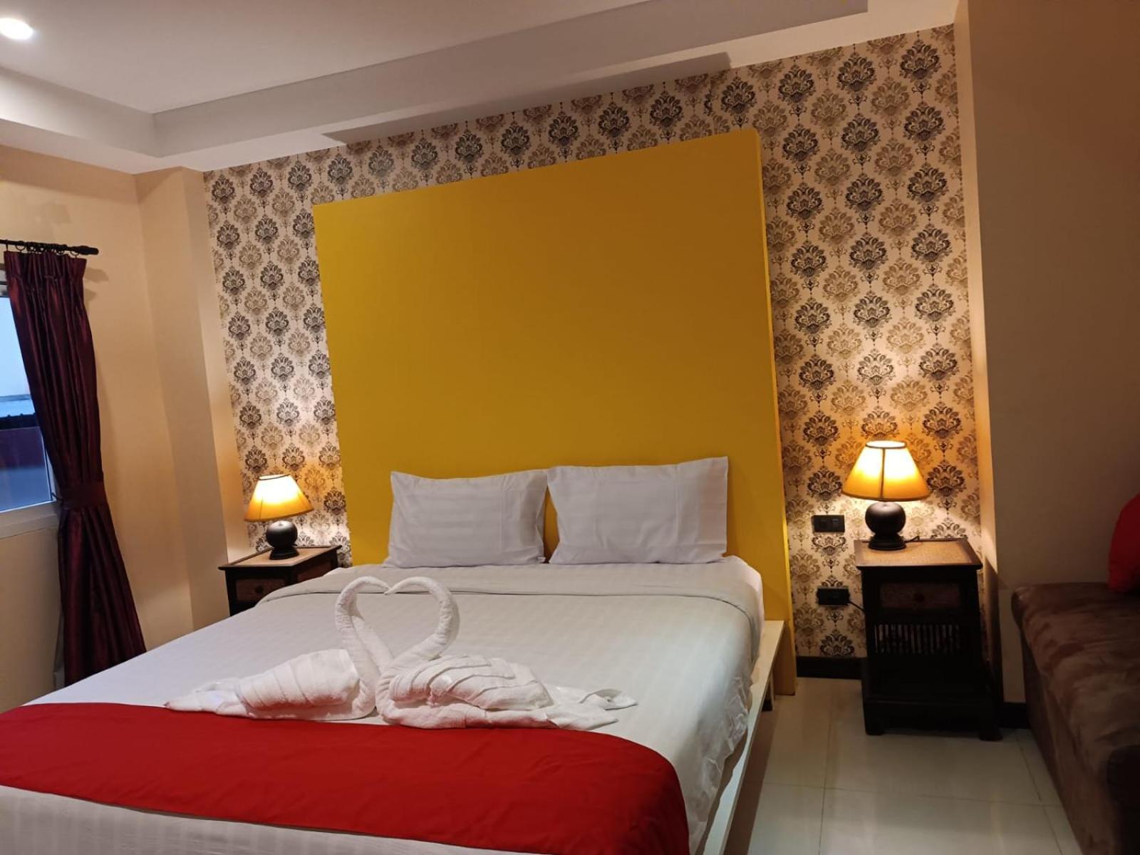 פאטאיה Aura Inn Rooms מראה חיצוני תמונה